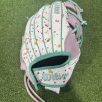 Wilson A2000 H12SFLV Softball Glove